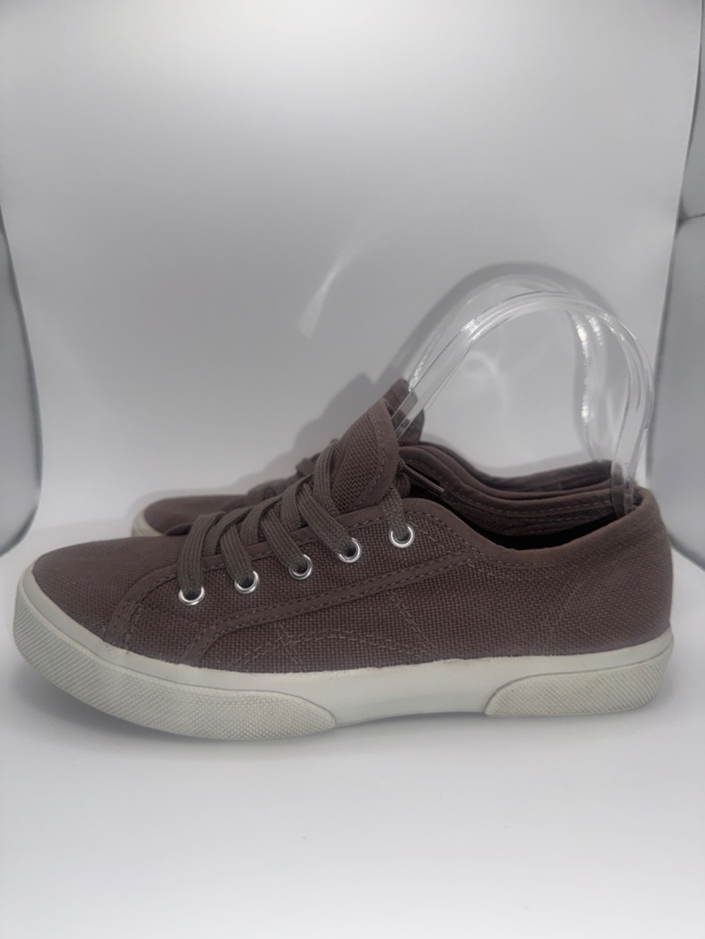 Candies Capeyton Gray Taupe Canvas Low Top Lace Up Sneaker Flat Womens 6.5